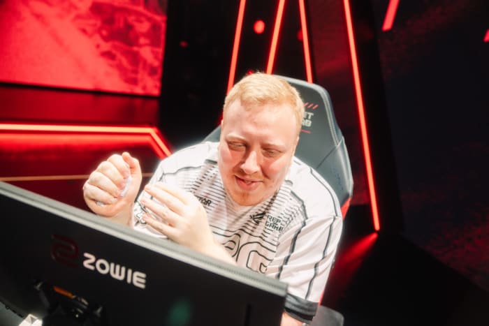 NRG ardiis smiles during VCT Americas match